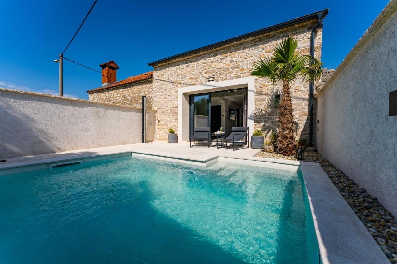 Stone House With Pool Poeta Villa Pridraga Dış mekan fotoğraf