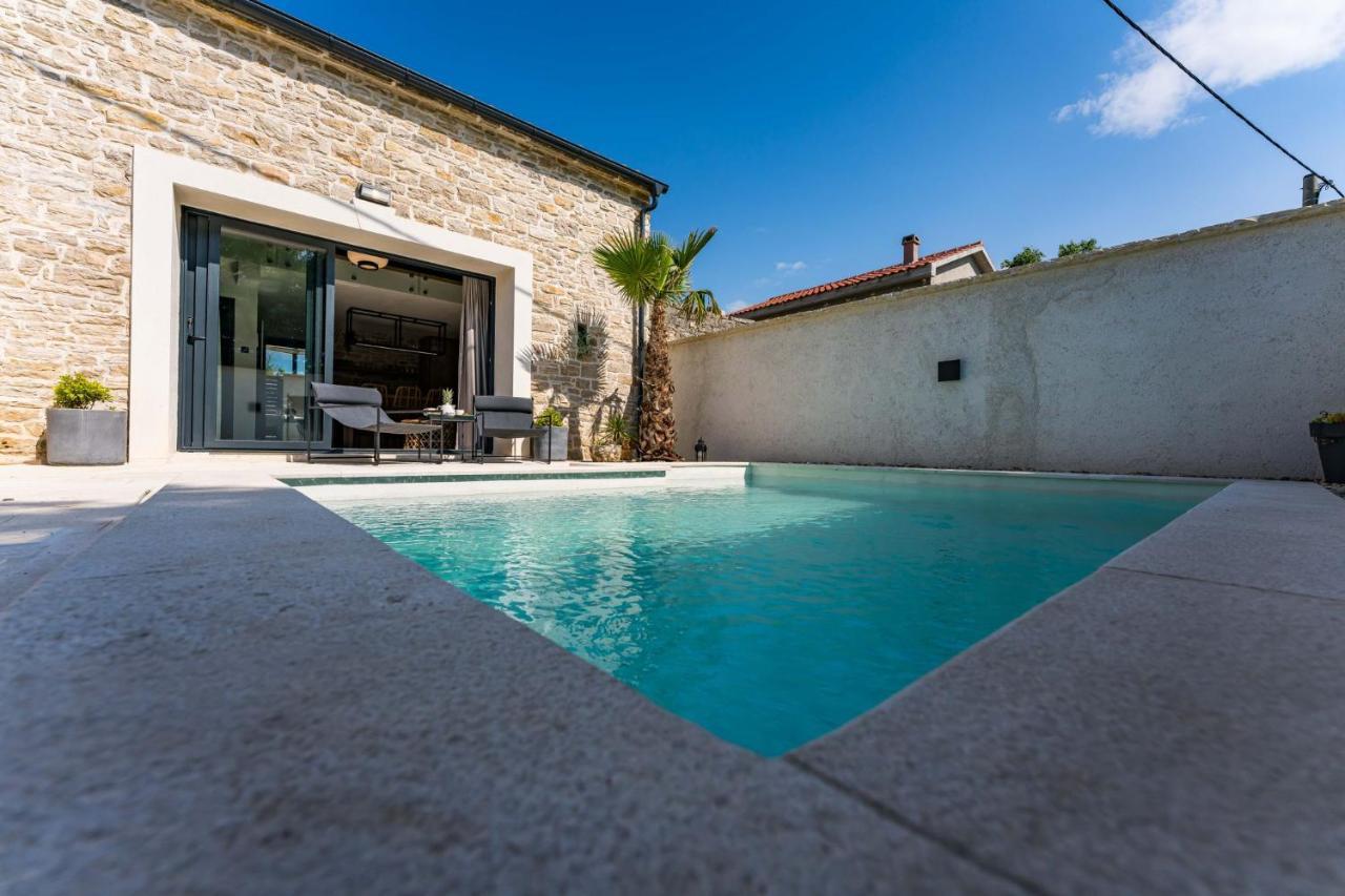 Stone House With Pool Poeta Villa Pridraga Dış mekan fotoğraf